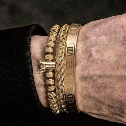 Pulsera de lujo con dije de corona real romana para hombre, de acero inoxidable y diseño geométrico; pulsera ajustable, ideal como regalo de joyería para parejas.