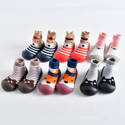 Calcetines con suela de goma para niños (diseño de cabeza grande) – Ligeros y cómodos